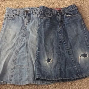 Little girls play clothes